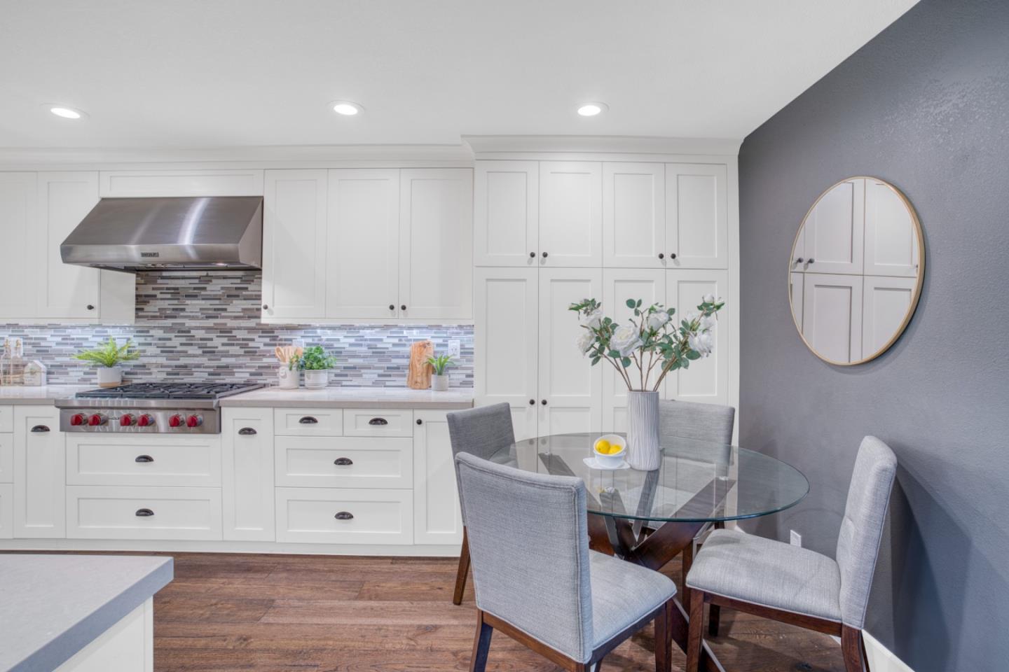 Detail Gallery Image 15 of 37 For 14673 Fieldstone Dr, Saratoga,  CA 95070 - 4 Beds | 2/1 Baths