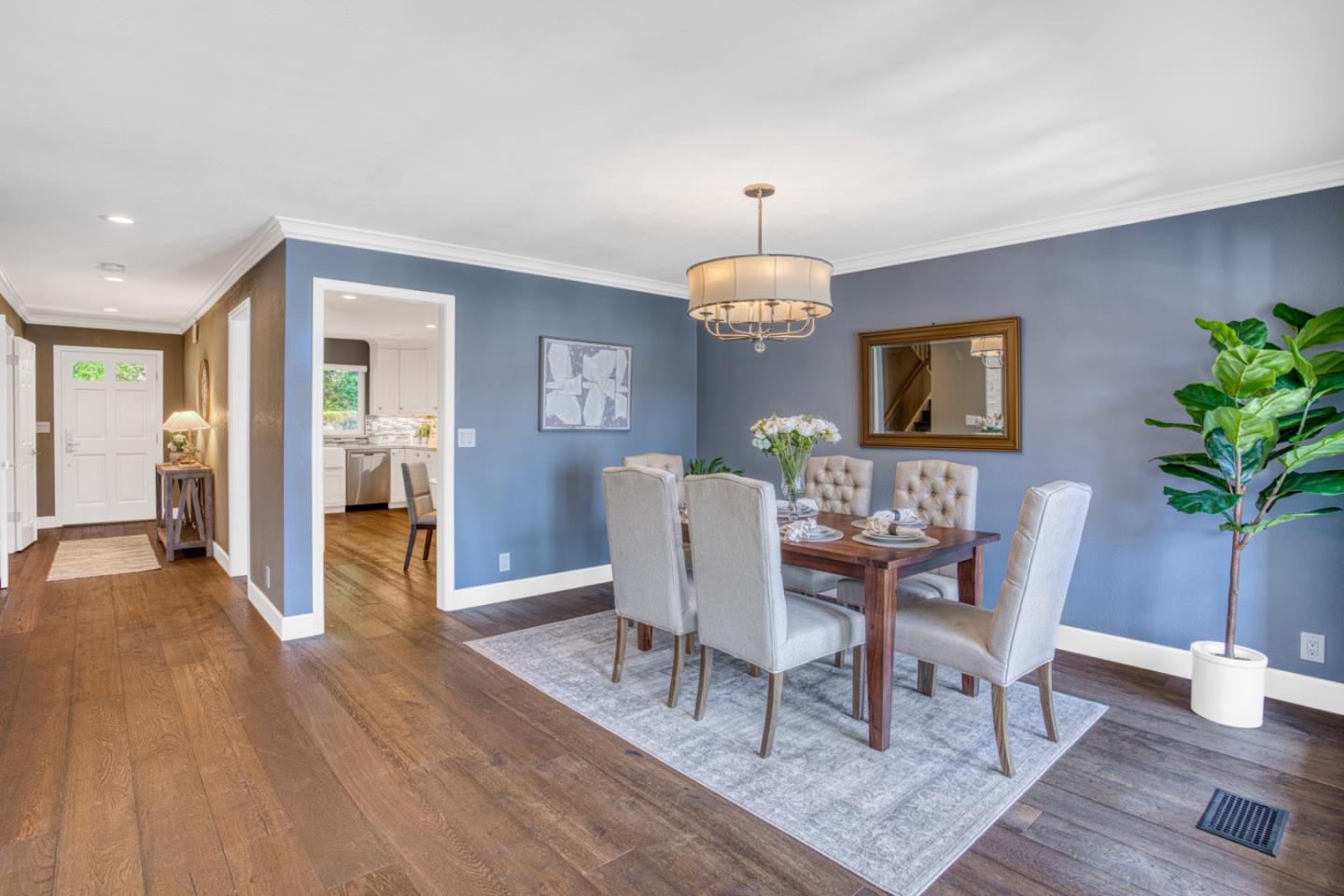 Detail Gallery Image 6 of 37 For 14673 Fieldstone Dr, Saratoga,  CA 95070 - 4 Beds | 2/1 Baths