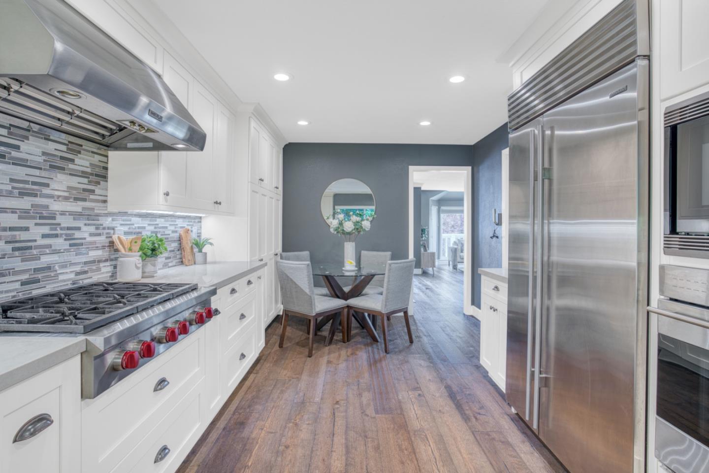 Detail Gallery Image 9 of 37 For 14673 Fieldstone Dr, Saratoga,  CA 95070 - 4 Beds | 2/1 Baths