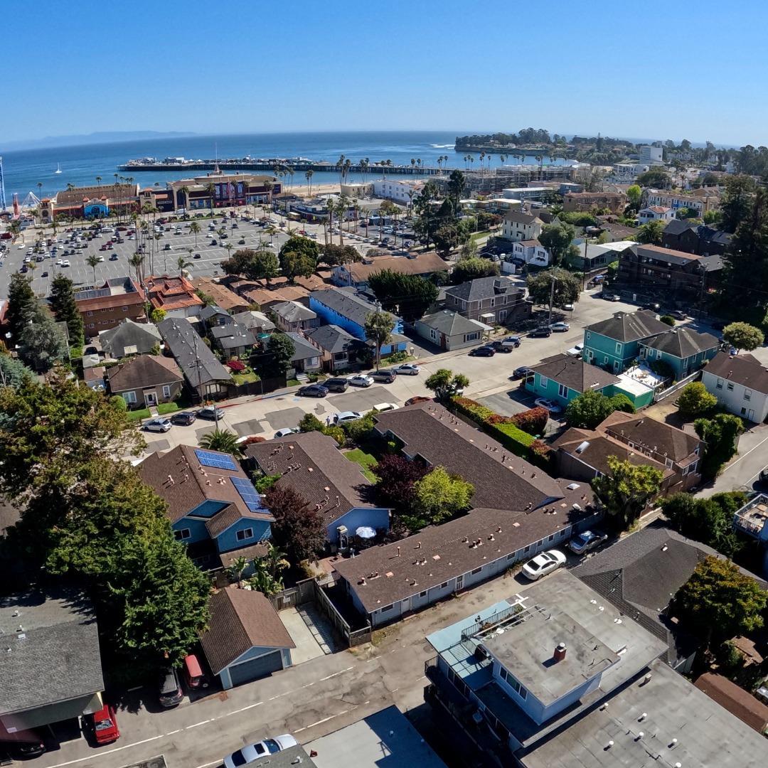 Detail Gallery Image 3 of 10 For 120 Trinity St, Santa Cruz,  CA 95060 - – Beds | – Baths
