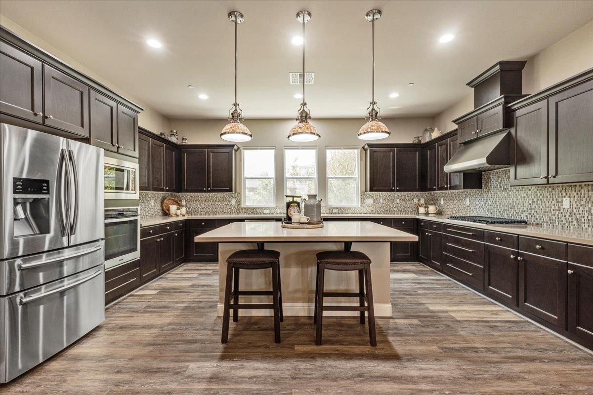 Detail Gallery Image 7 of 24 For 481 Logan Way, Marina,  CA 93933 - 3 Beds | 2 Baths