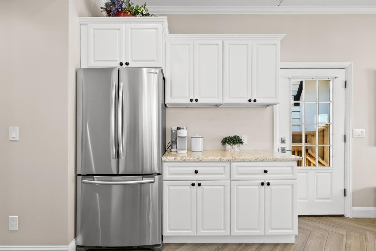 Detail Gallery Image 14 of 33 For 2727 E Cliff Dr, Santa Cruz,  CA 95062 - 2 Beds | 1 Baths