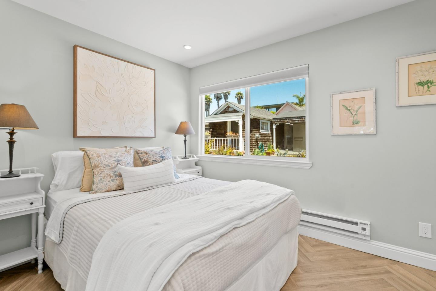Detail Gallery Image 22 of 33 For 2727 E Cliff Dr, Santa Cruz,  CA 95062 - 2 Beds | 1 Baths
