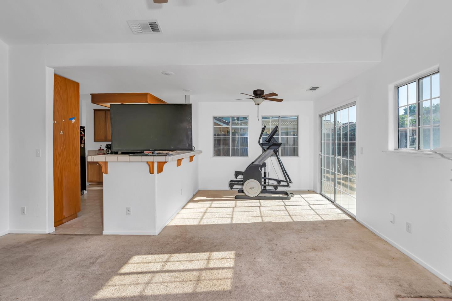 Detail Gallery Image 20 of 33 For 1928 Davis Dr, Los Banos,  CA 93635 - 3 Beds | 2 Baths