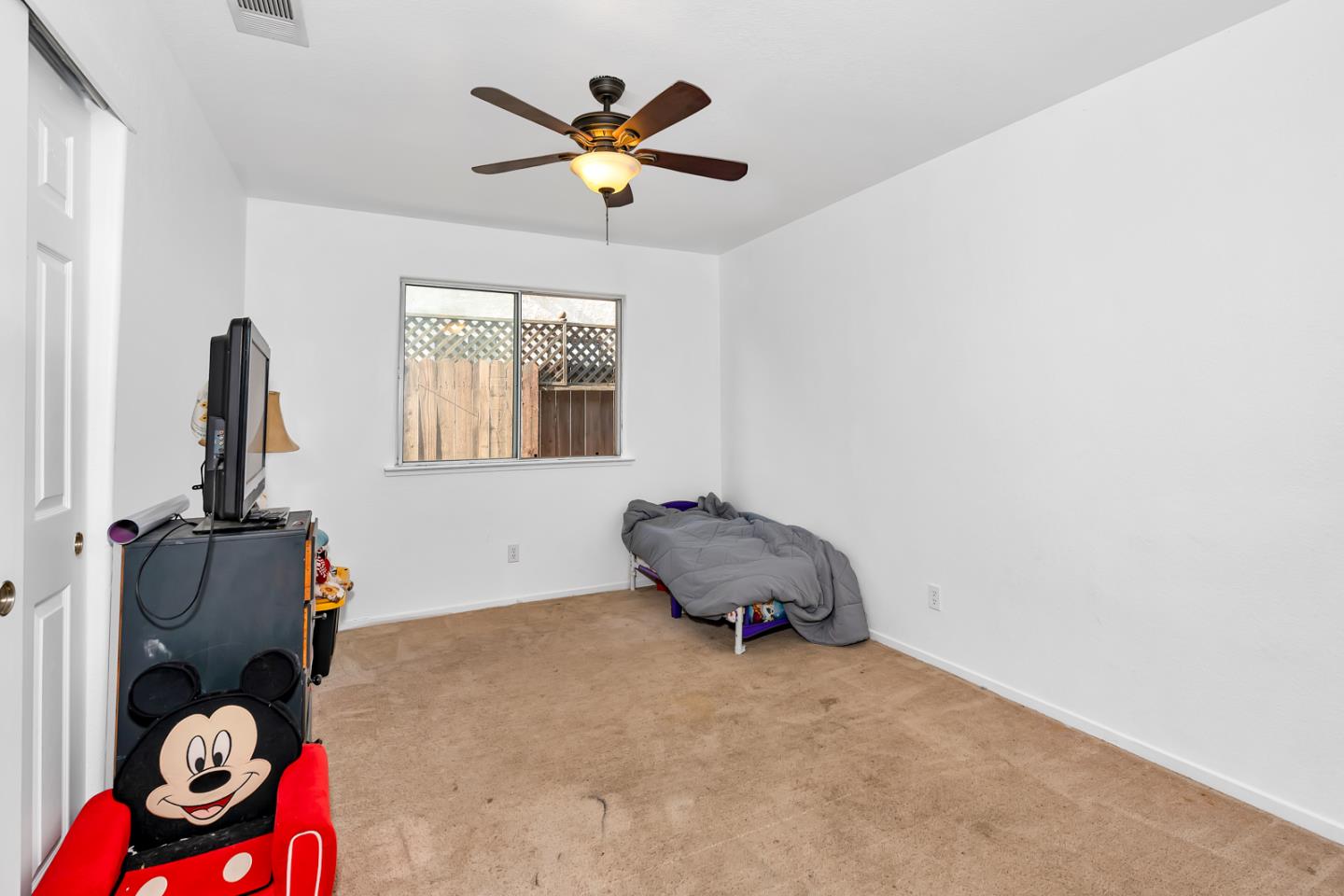 Detail Gallery Image 29 of 33 For 1928 Davis Dr, Los Banos,  CA 93635 - 3 Beds | 2 Baths