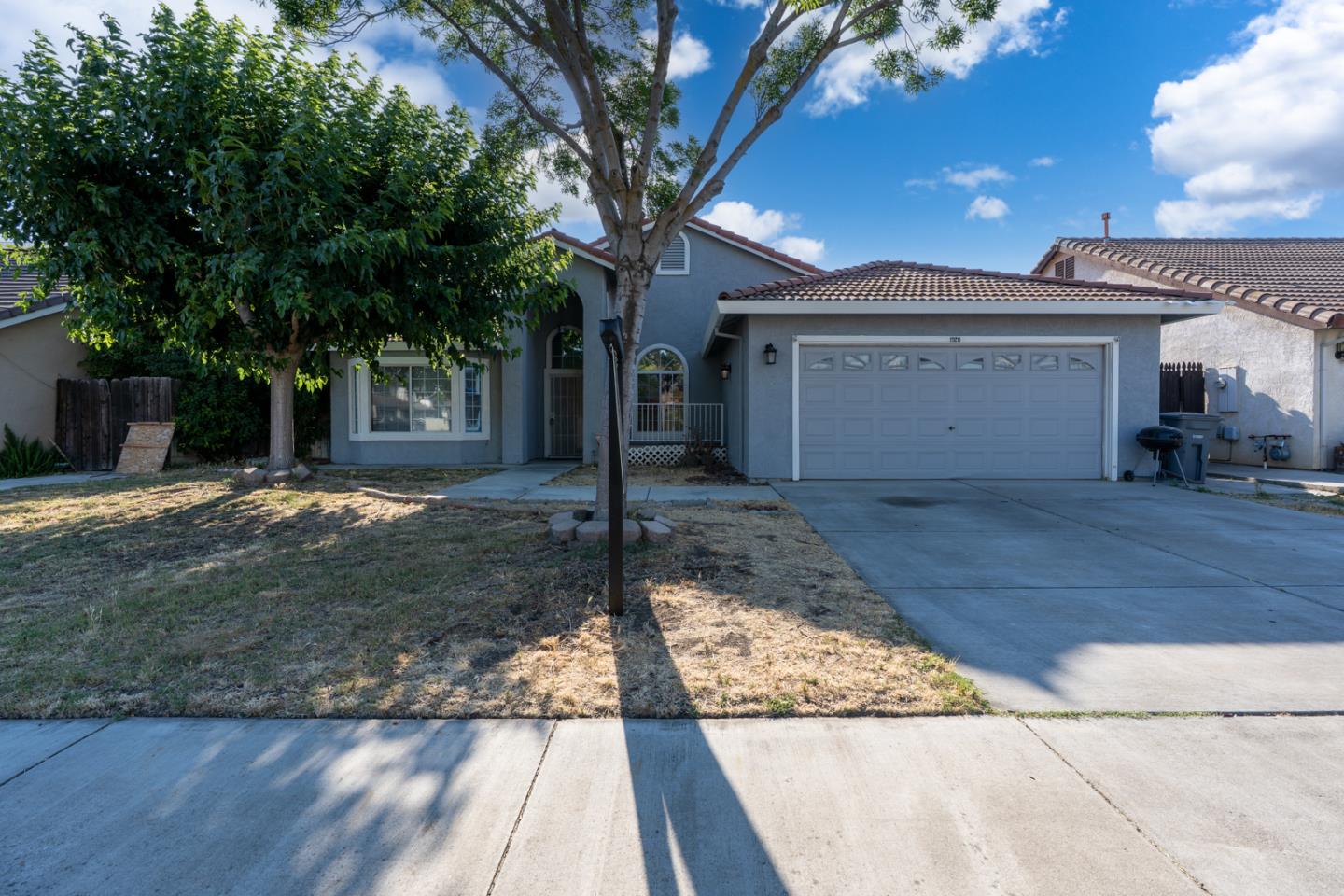 Detail Gallery Image 5 of 33 For 1928 Davis Dr, Los Banos,  CA 93635 - 3 Beds | 2 Baths
