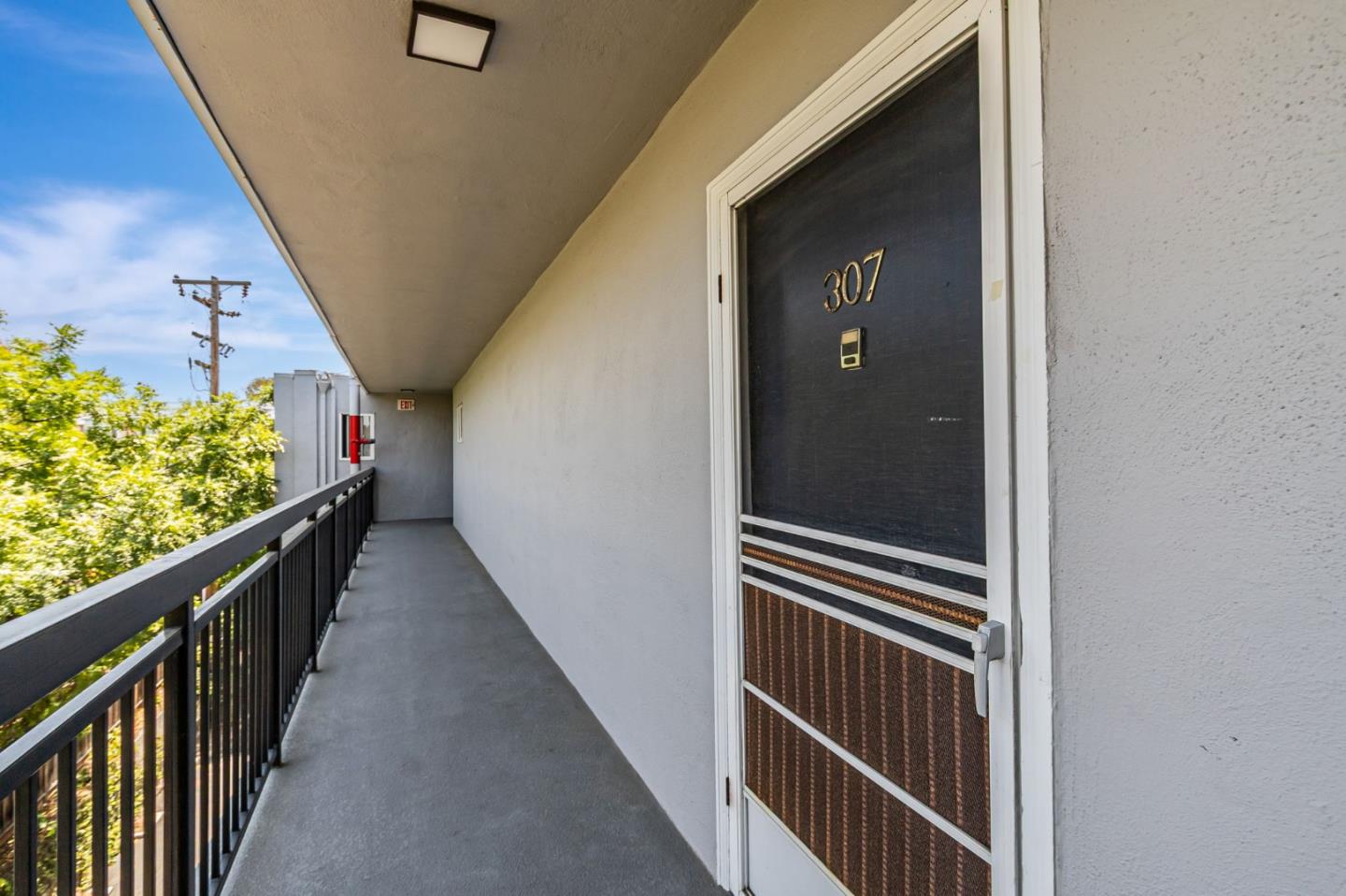 Detail Gallery Image 32 of 43 For 181 Del Medio Ave #307,  Mountain View,  CA 94040 - 2 Beds | 1 Baths