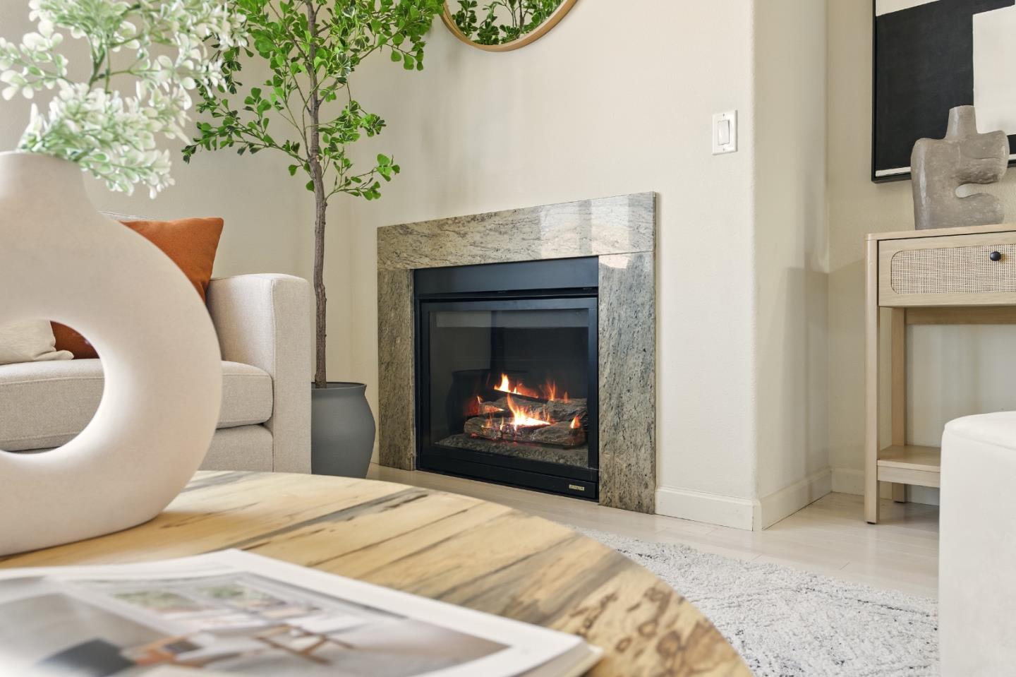 Detail Gallery Image 15 of 42 For 23022 Palazzo Del Kayla, Hayward,  CA 94541 - 4 Beds | 2/1 Baths