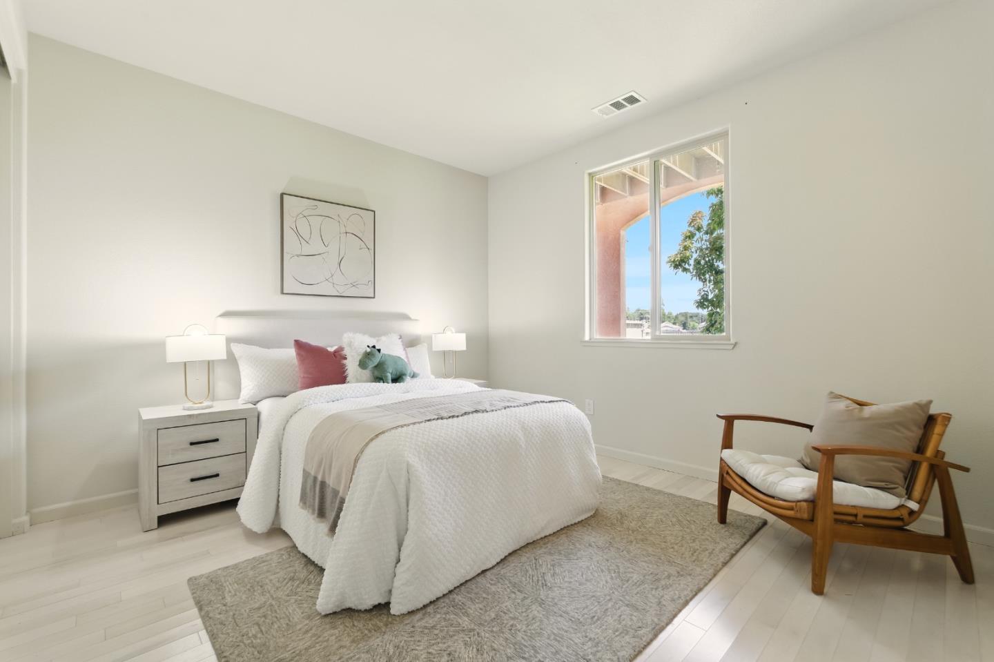 Detail Gallery Image 27 of 42 For 23022 Palazzo Del Kayla, Hayward,  CA 94541 - 4 Beds | 2/1 Baths