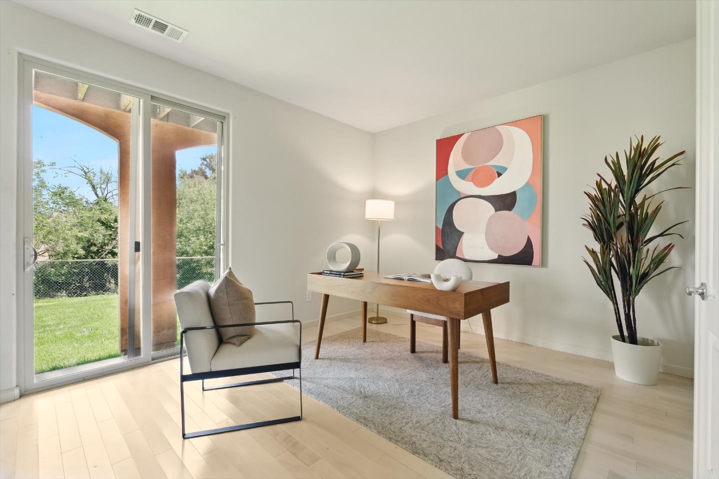 Detail Gallery Image 29 of 42 For 23022 Palazzo Del Kayla, Hayward,  CA 94541 - 4 Beds | 2/1 Baths