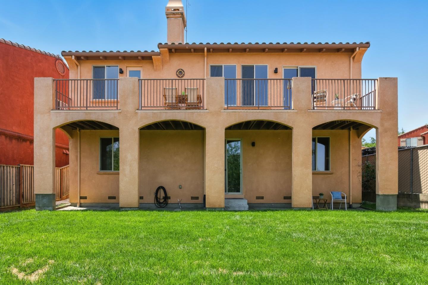 Detail Gallery Image 36 of 42 For 23022 Palazzo Del Kayla, Hayward,  CA 94541 - 4 Beds | 2/1 Baths