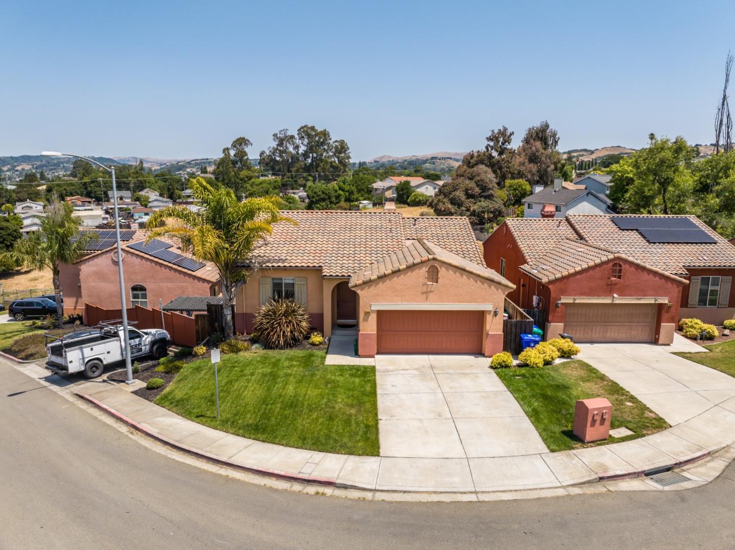 Detail Gallery Image 40 of 42 For 23022 Palazzo Del Kayla, Hayward,  CA 94541 - 4 Beds | 2/1 Baths