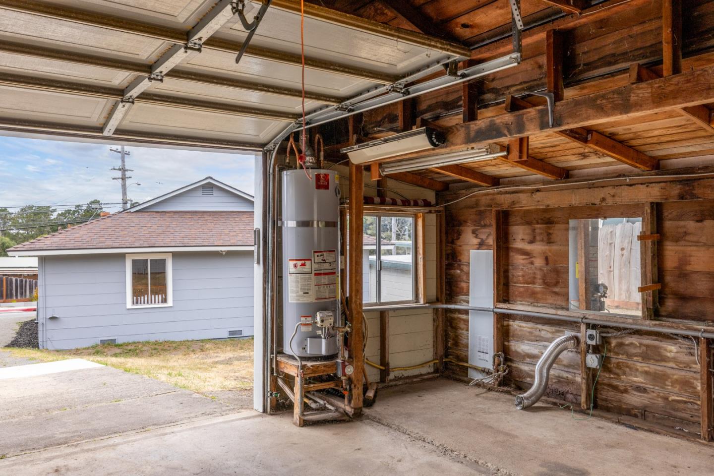 Detail Gallery Image 23 of 30 For 1103 Presidio Blvd, Pacific Grove,  CA 93950 - 2 Beds | 1 Baths