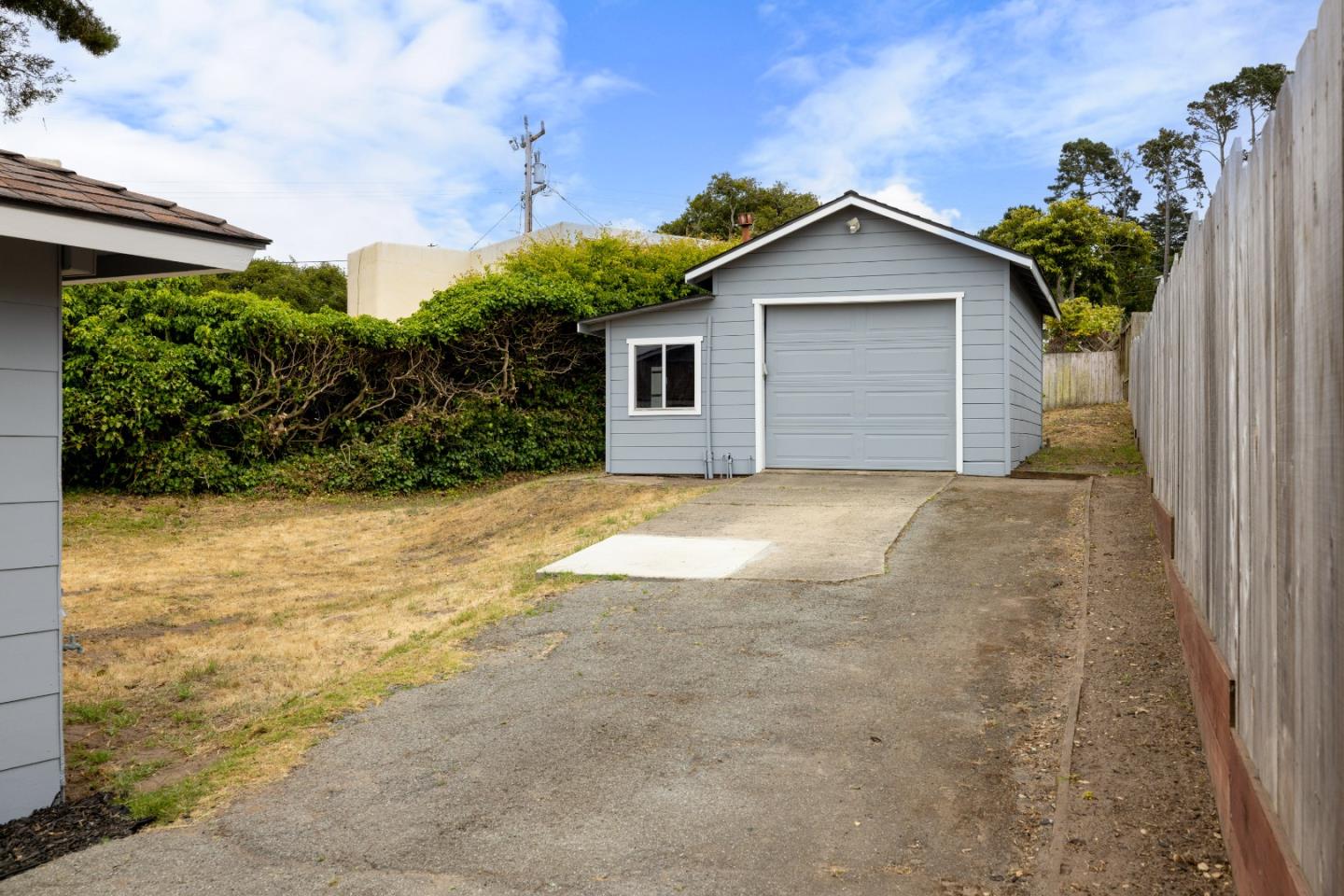 Detail Gallery Image 24 of 30 For 1103 Presidio Blvd, Pacific Grove,  CA 93950 - 2 Beds | 1 Baths