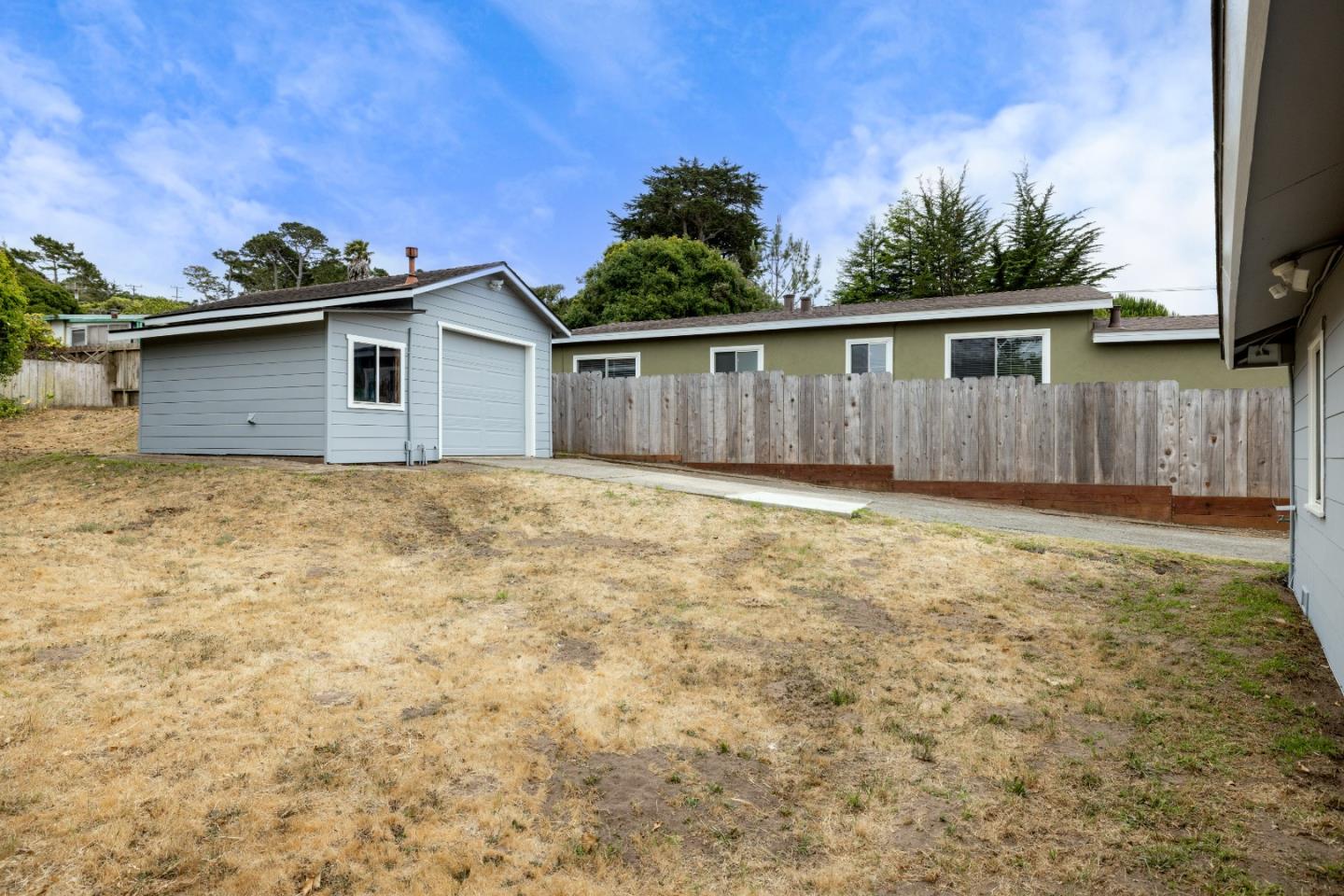 Detail Gallery Image 25 of 30 For 1103 Presidio Blvd, Pacific Grove,  CA 93950 - 2 Beds | 1 Baths