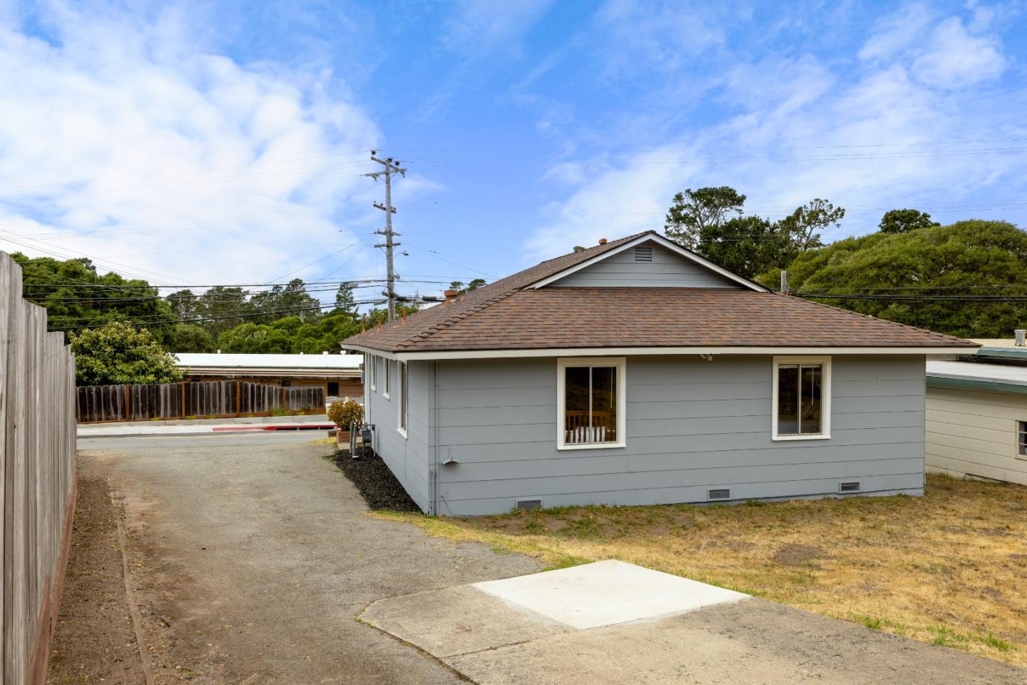 Detail Gallery Image 28 of 30 For 1103 Presidio Blvd, Pacific Grove,  CA 93950 - 2 Beds | 1 Baths