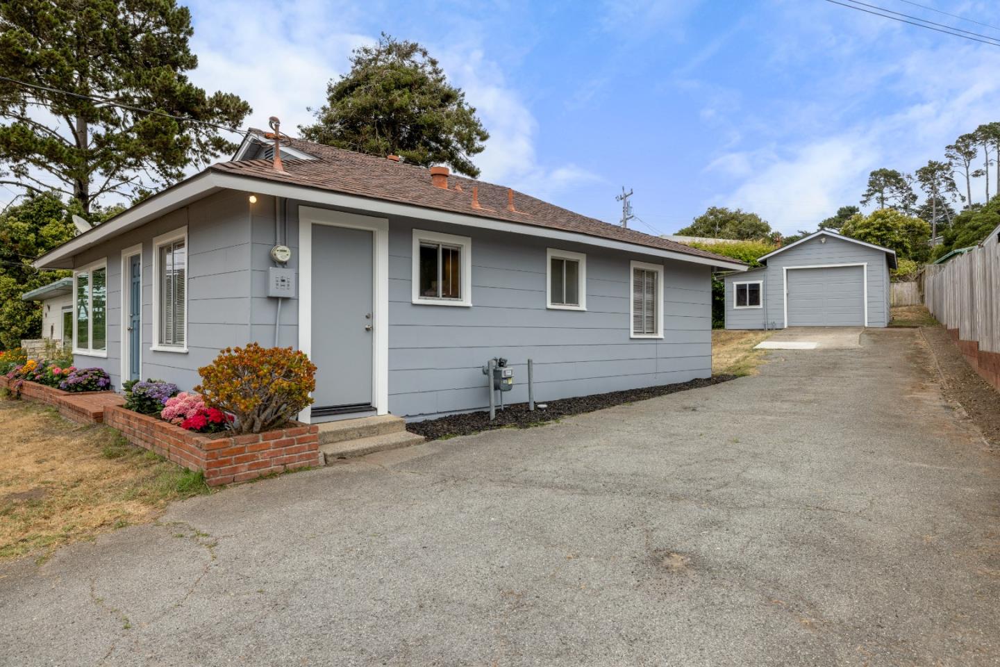 Detail Gallery Image 29 of 30 For 1103 Presidio Blvd, Pacific Grove,  CA 93950 - 2 Beds | 1 Baths