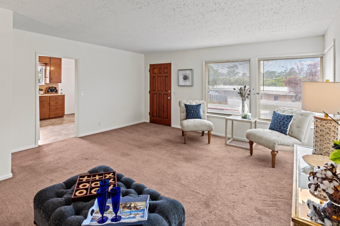 Detail Gallery Image 7 of 30 For 1103 Presidio Blvd, Pacific Grove,  CA 93950 - 2 Beds | 1 Baths