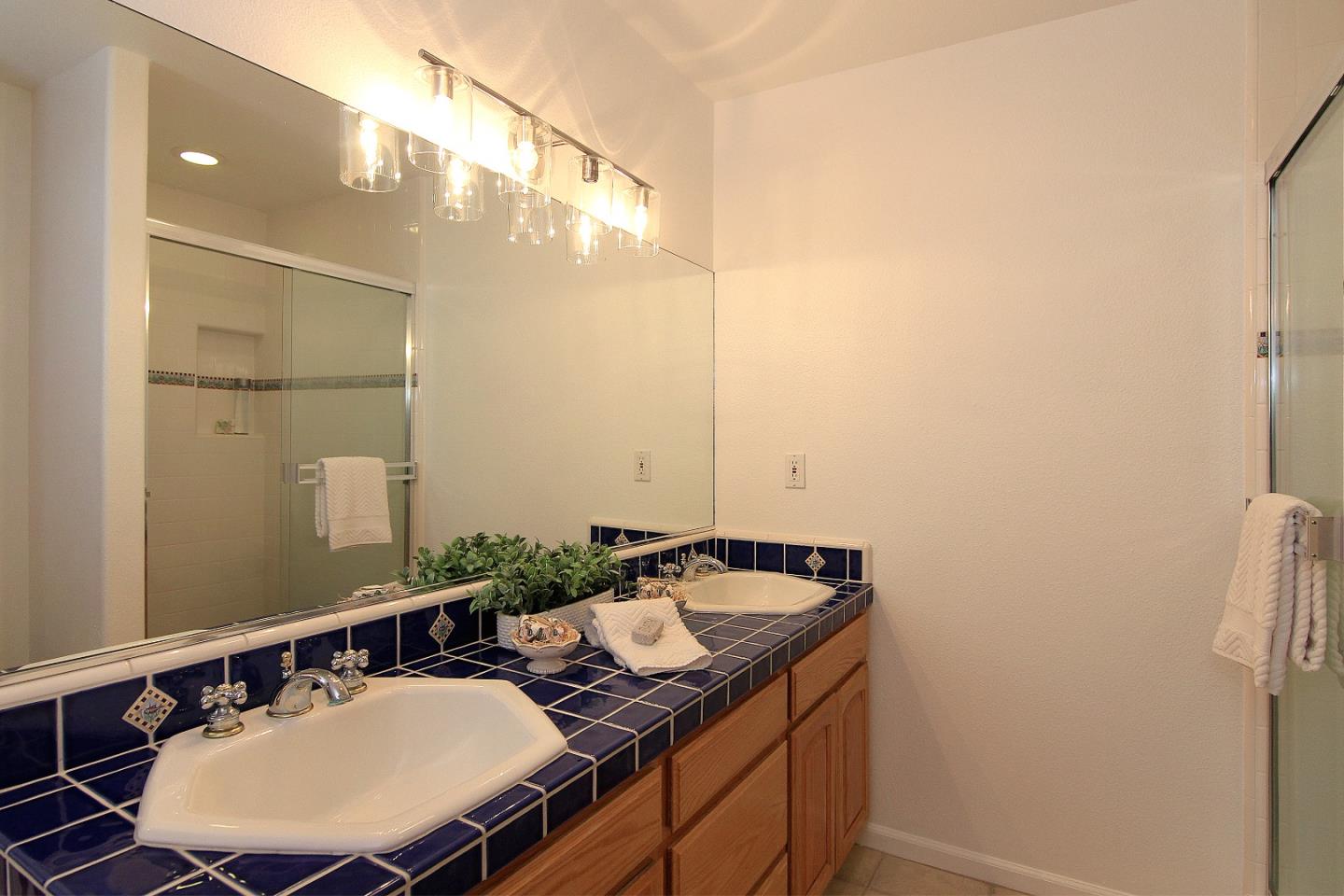 Detail Gallery Image 20 of 45 For 475 Torrano Ct, Hollister,  CA 95023 - 6 Beds | 4 Baths