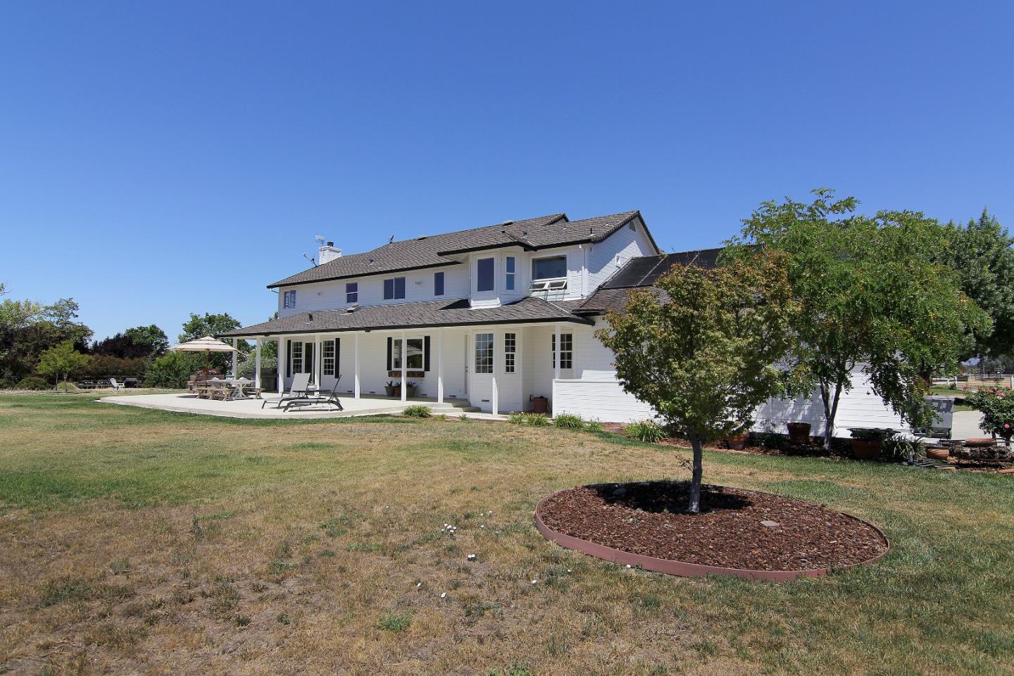 Detail Gallery Image 23 of 45 For 475 Torrano Ct, Hollister,  CA 95023 - 6 Beds | 4 Baths