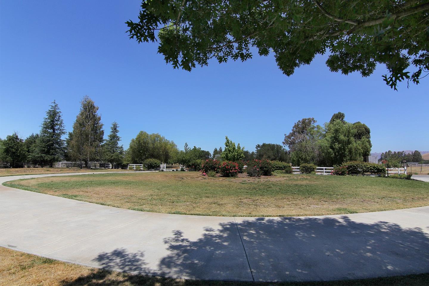 Detail Gallery Image 39 of 45 For 475 Torrano Ct, Hollister,  CA 95023 - 6 Beds | 4 Baths
