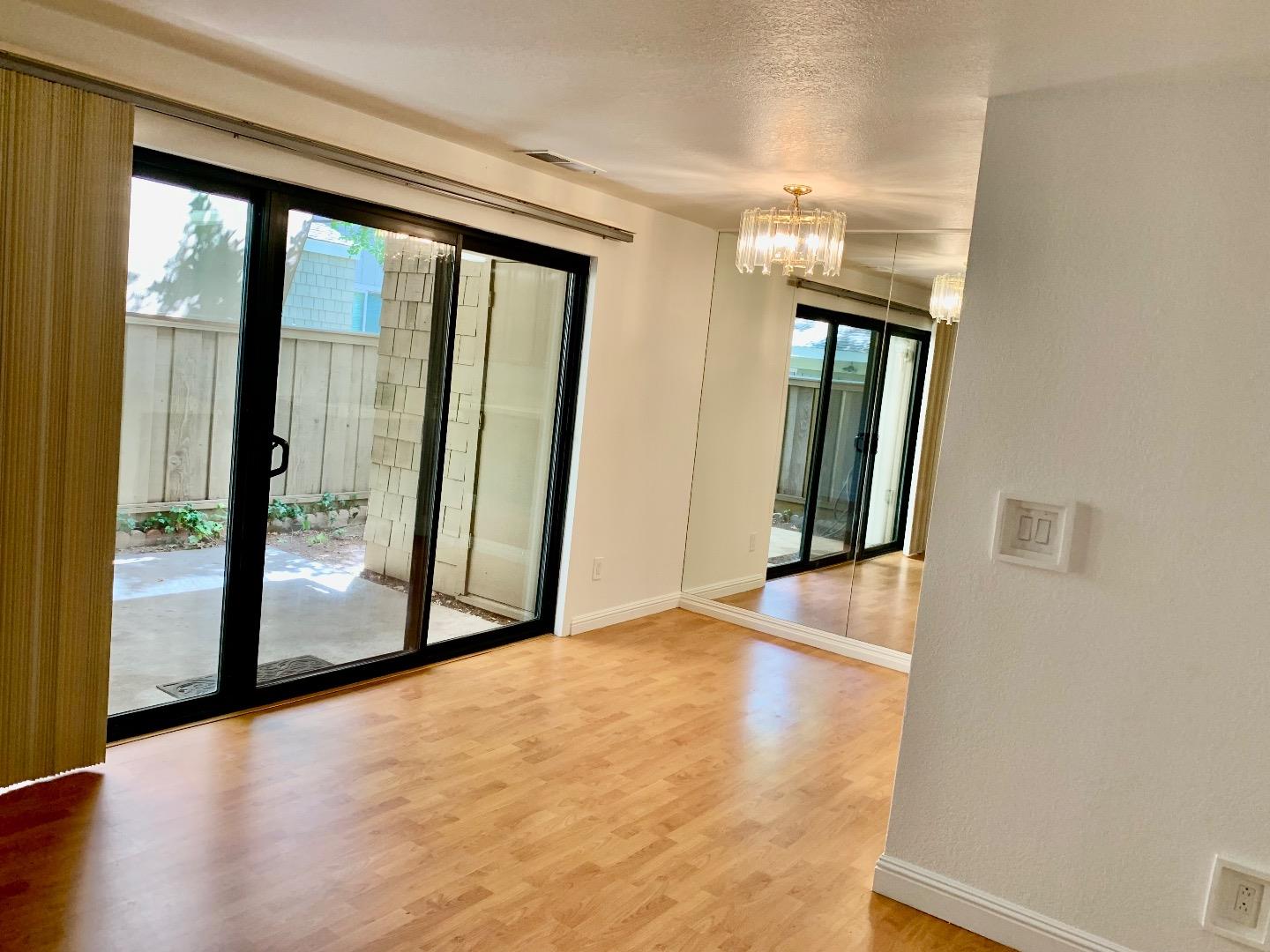 Detail Gallery Image 16 of 42 For 5693 Makati Cir #D,  San Jose,  CA 95123 - 1 Beds | 1 Baths