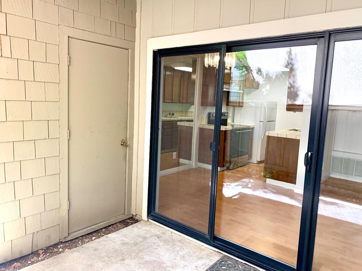 Detail Gallery Image 18 of 42 For 5693 Makati Cir #D,  San Jose,  CA 95123 - 1 Beds | 1 Baths