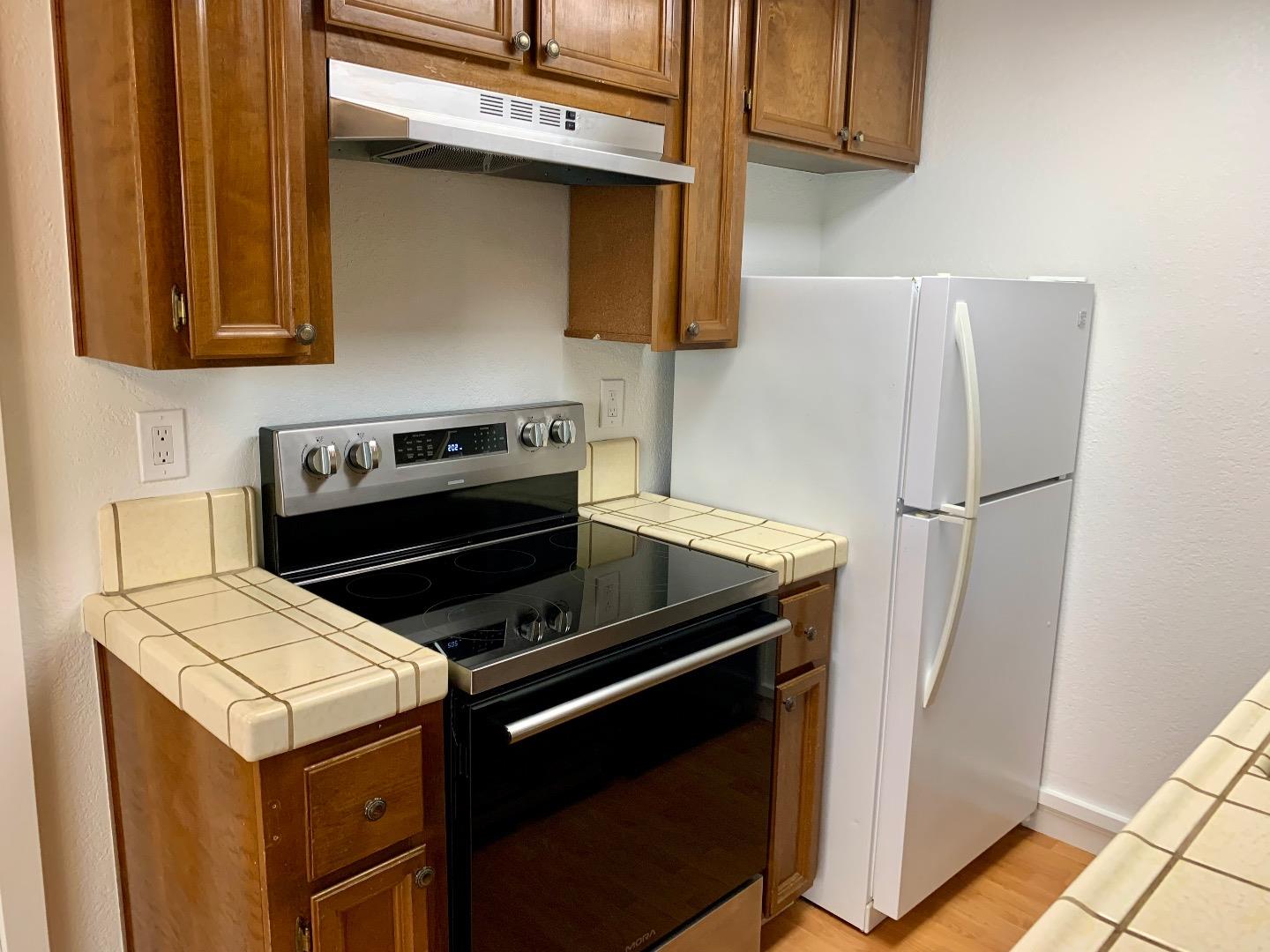 Detail Gallery Image 22 of 42 For 5693 Makati Cir #D,  San Jose,  CA 95123 - 1 Beds | 1 Baths