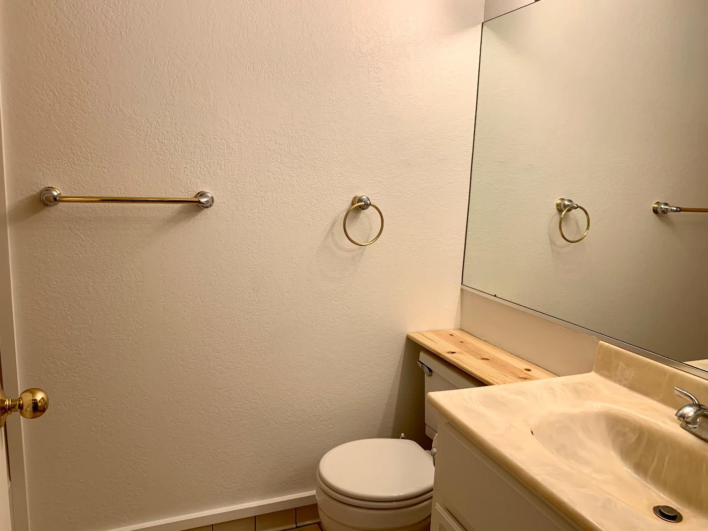 Detail Gallery Image 25 of 42 For 5693 Makati Cir #D,  San Jose,  CA 95123 - 1 Beds | 1 Baths