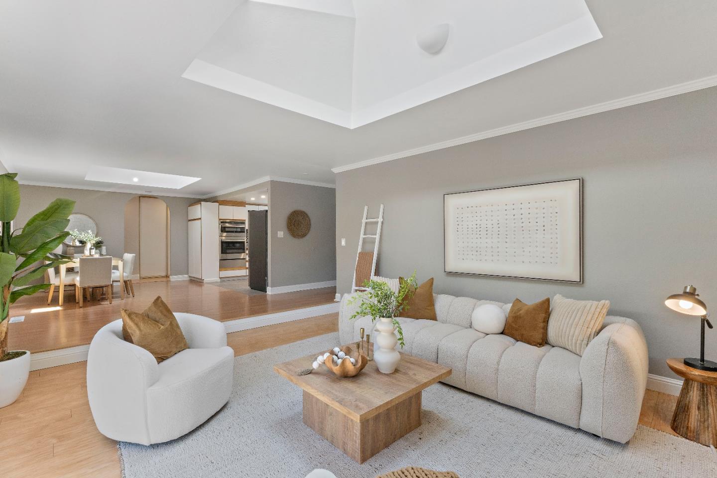 Detail Gallery Image 10 of 47 For 2775 Lantz Ave, San Jose,  CA 95124 - 3 Beds | 3/1 Baths