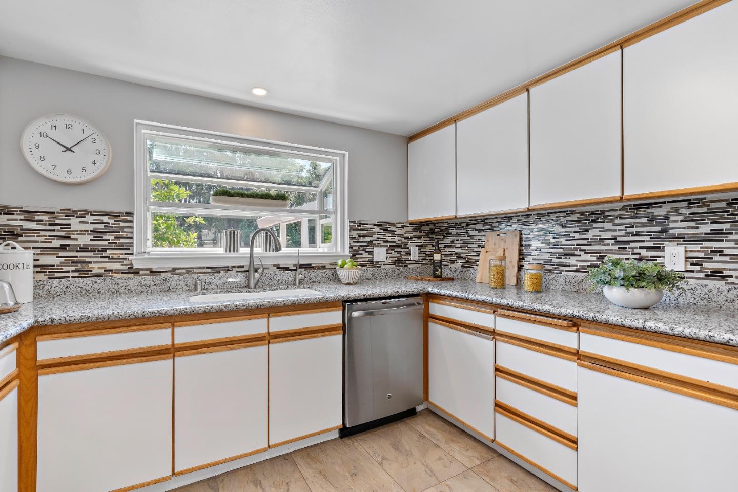 Detail Gallery Image 20 of 47 For 2775 Lantz Ave, San Jose,  CA 95124 - 3 Beds | 3/1 Baths