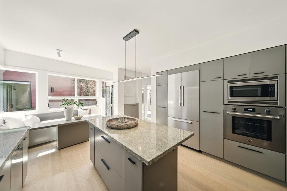 Detail Gallery Image 13 of 53 For 502 Palm Ave, Los Altos,  CA 94022 - 5 Beds | 6/1 Baths