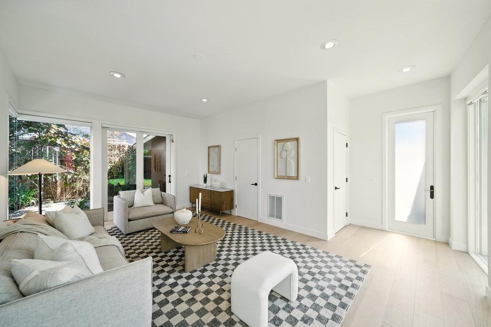 Detail Gallery Image 15 of 53 For 502 Palm Ave, Los Altos,  CA 94022 - 5 Beds | 6/1 Baths