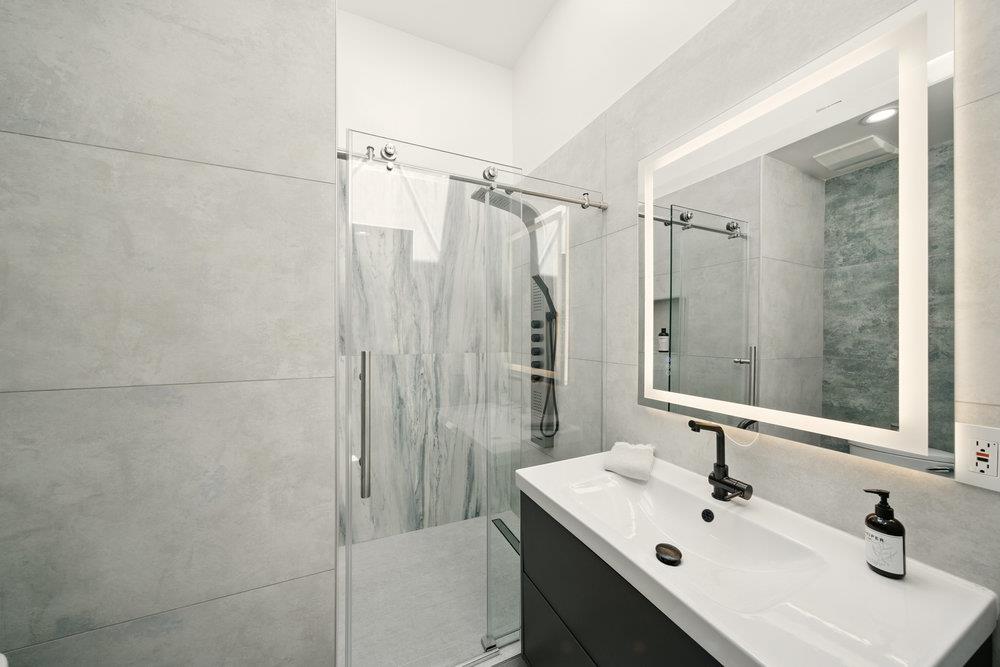 Detail Gallery Image 33 of 53 For 502 Palm Ave, Los Altos,  CA 94022 - 5 Beds | 6/1 Baths