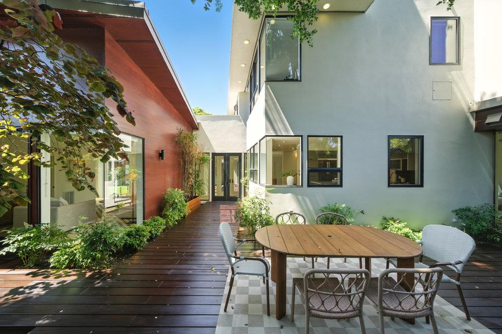 Detail Gallery Image 35 of 53 For 502 Palm Ave, Los Altos,  CA 94022 - 5 Beds | 6/1 Baths