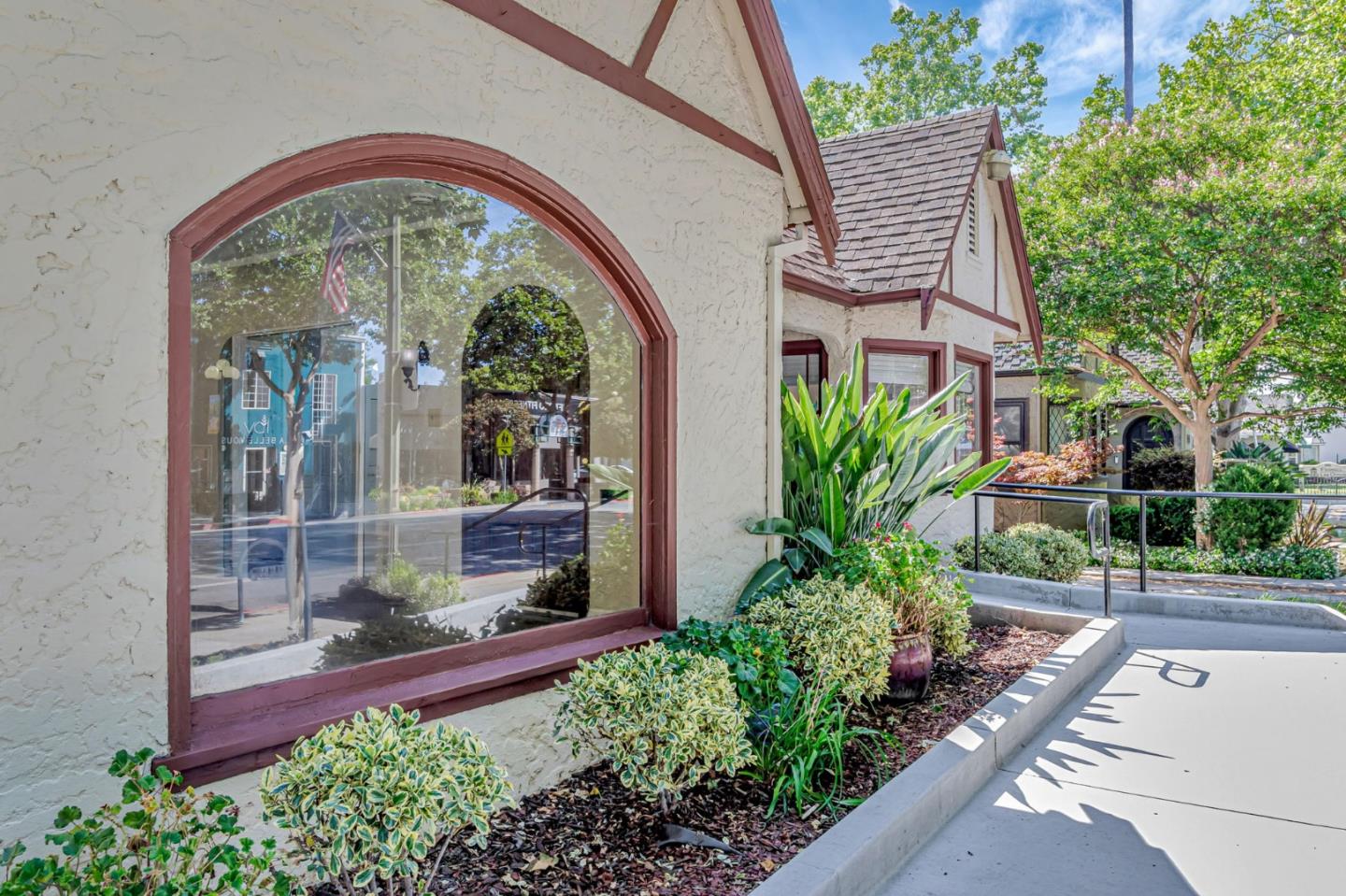 Detail Gallery Image 4 of 18 For 1044 Lincoln Ave, San Jose,  CA 95125 - 2 Beds | 1 Baths