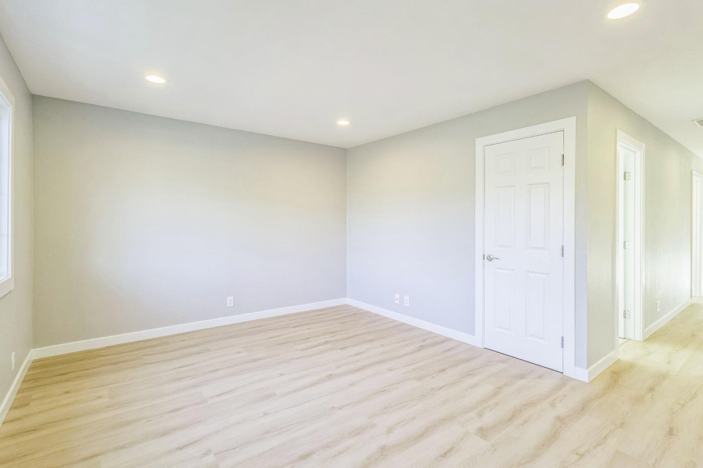 Detail Gallery Image 12 of 39 For 1563 Rebel Way, San Jose,  CA 95118 - 3 Beds | 2 Baths