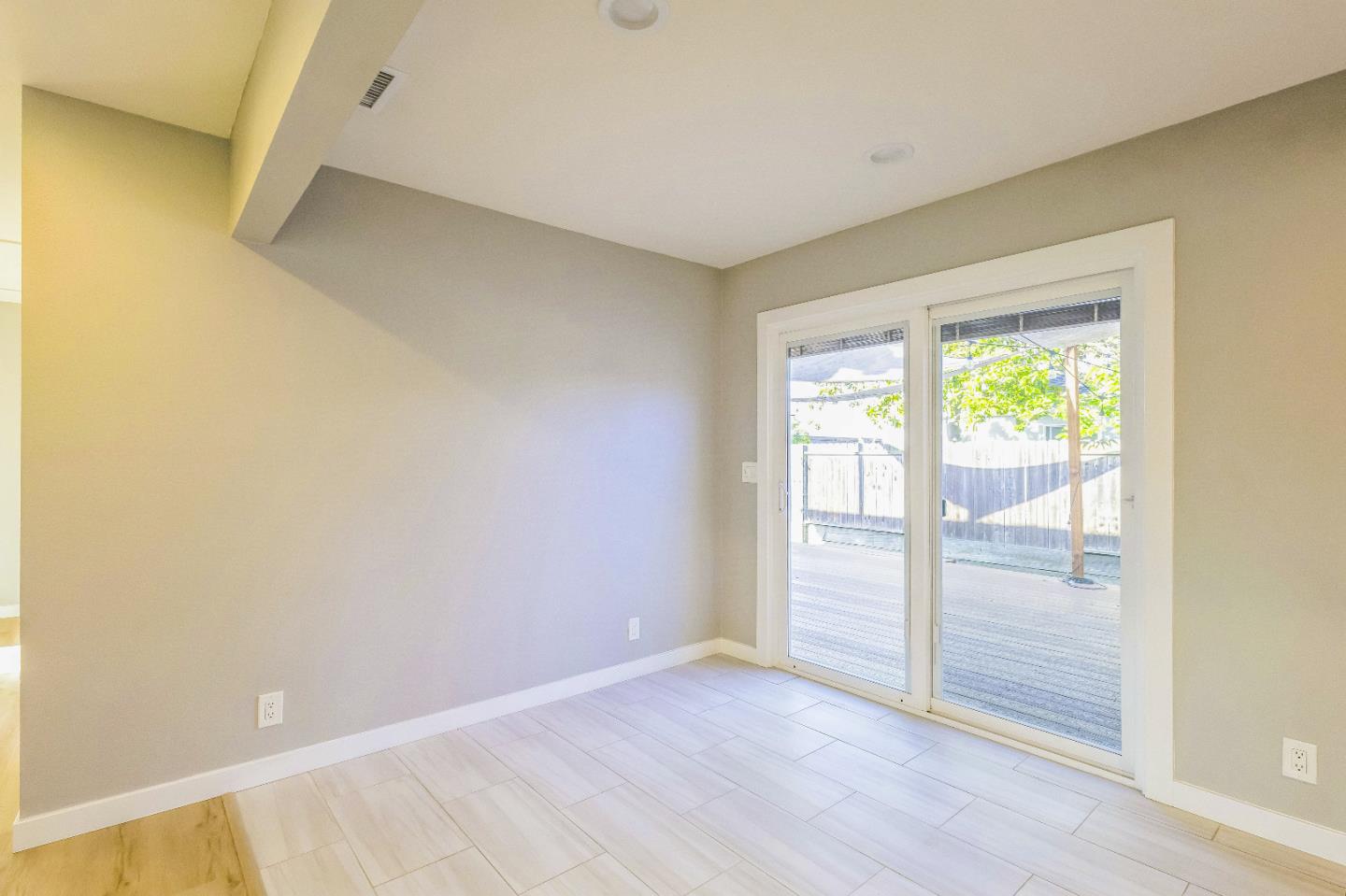 Detail Gallery Image 15 of 39 For 1563 Rebel Way, San Jose,  CA 95118 - 3 Beds | 2 Baths
