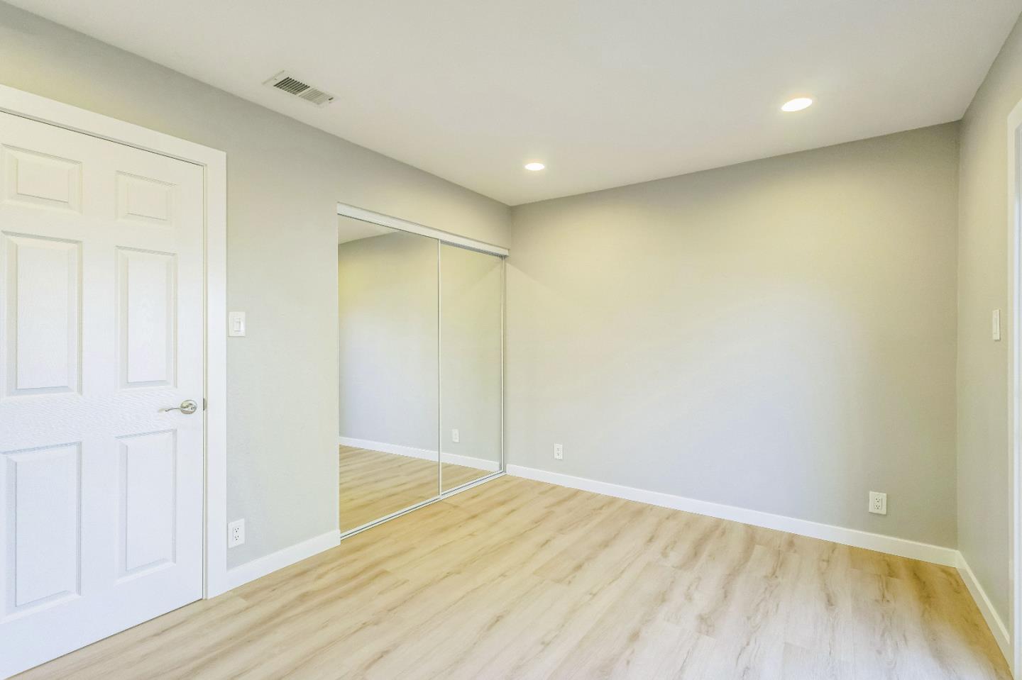 Detail Gallery Image 23 of 39 For 1563 Rebel Way, San Jose,  CA 95118 - 3 Beds | 2 Baths