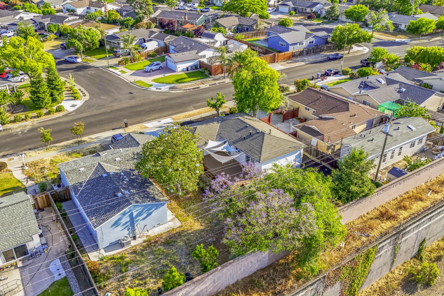 Detail Gallery Image 37 of 39 For 1563 Rebel Way, San Jose,  CA 95118 - 3 Beds | 2 Baths