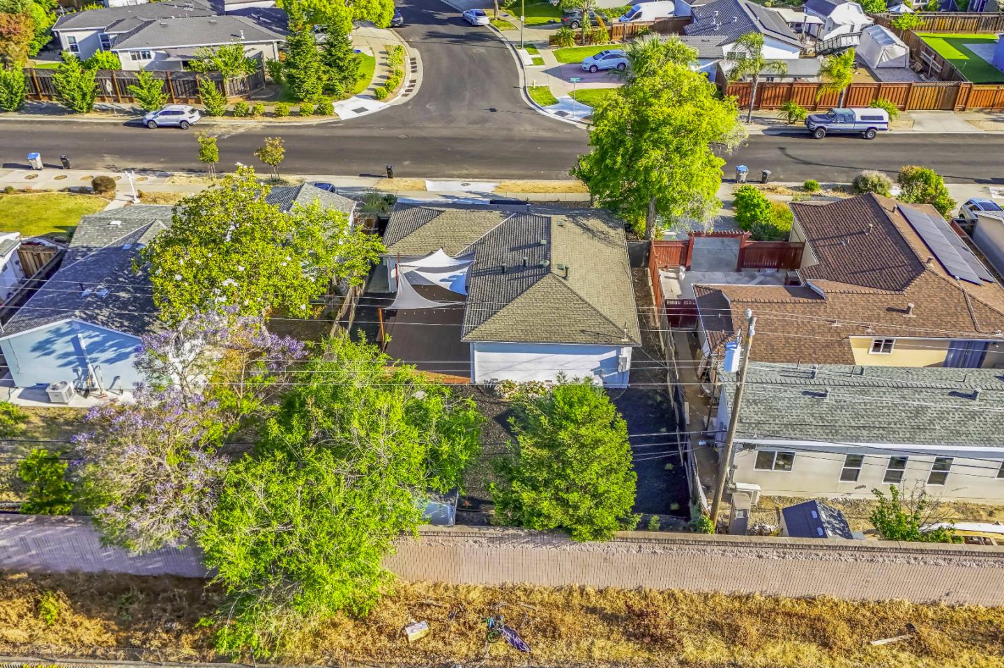 Detail Gallery Image 38 of 39 For 1563 Rebel Way, San Jose,  CA 95118 - 3 Beds | 2 Baths
