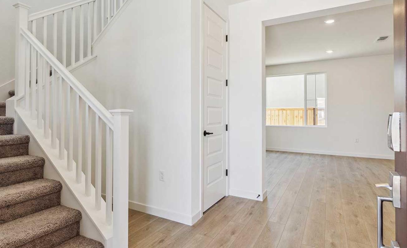 Detail Gallery Image 3 of 21 For 2524 Big Sky Dr, Fairfield,  CA 94533 - 3 Beds | 2/1 Baths