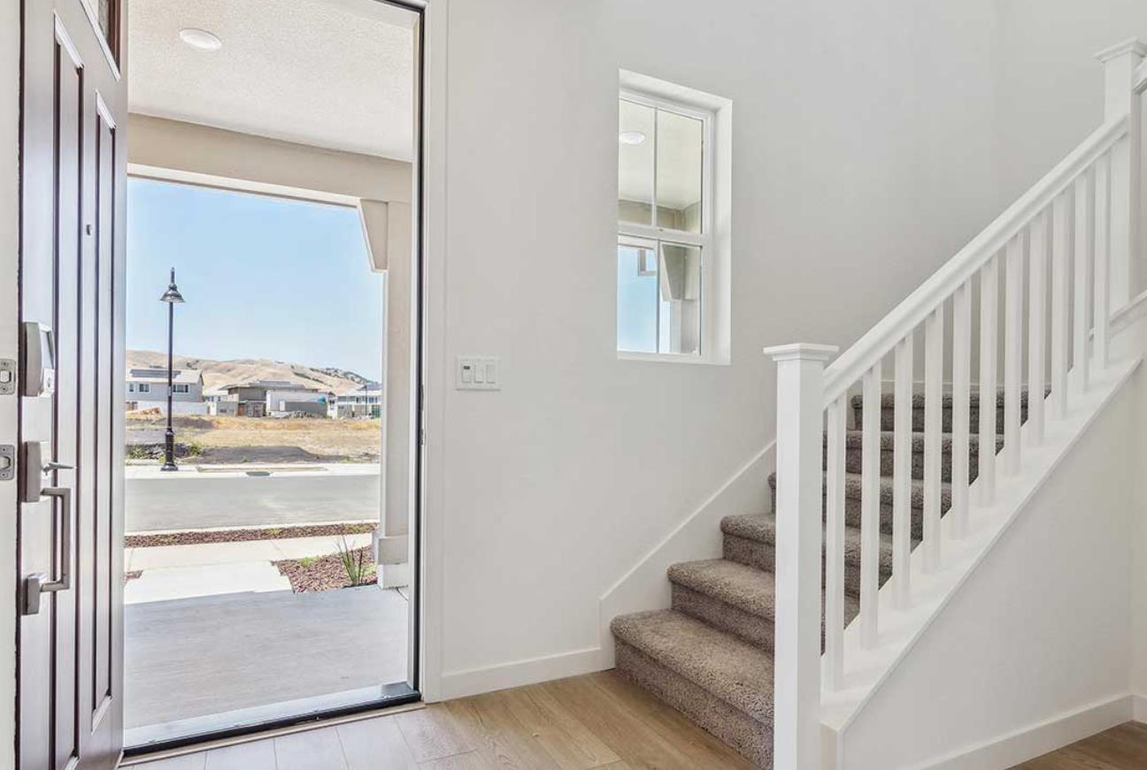 Detail Gallery Image 4 of 21 For 2524 Big Sky Dr, Fairfield,  CA 94533 - 3 Beds | 2/1 Baths