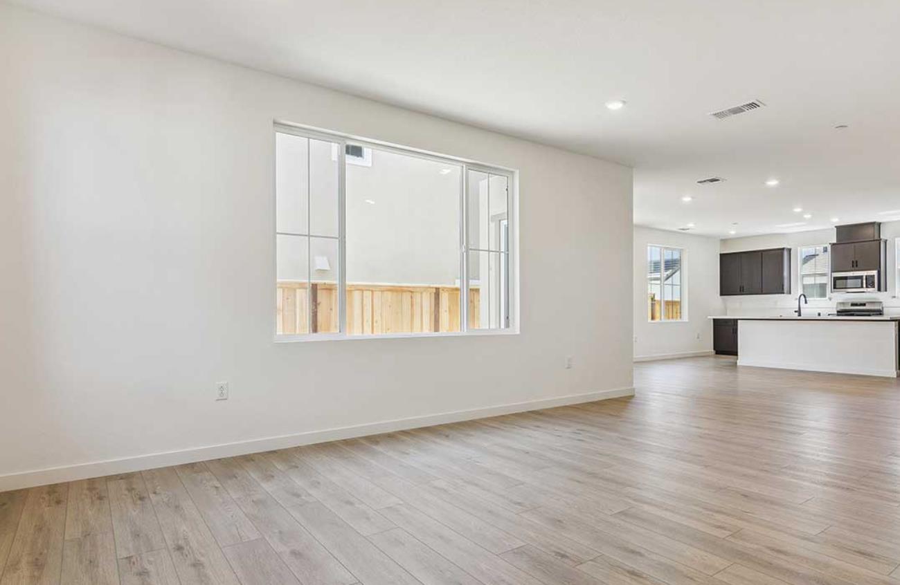 Detail Gallery Image 6 of 21 For 2524 Big Sky Dr, Fairfield,  CA 94533 - 3 Beds | 2/1 Baths