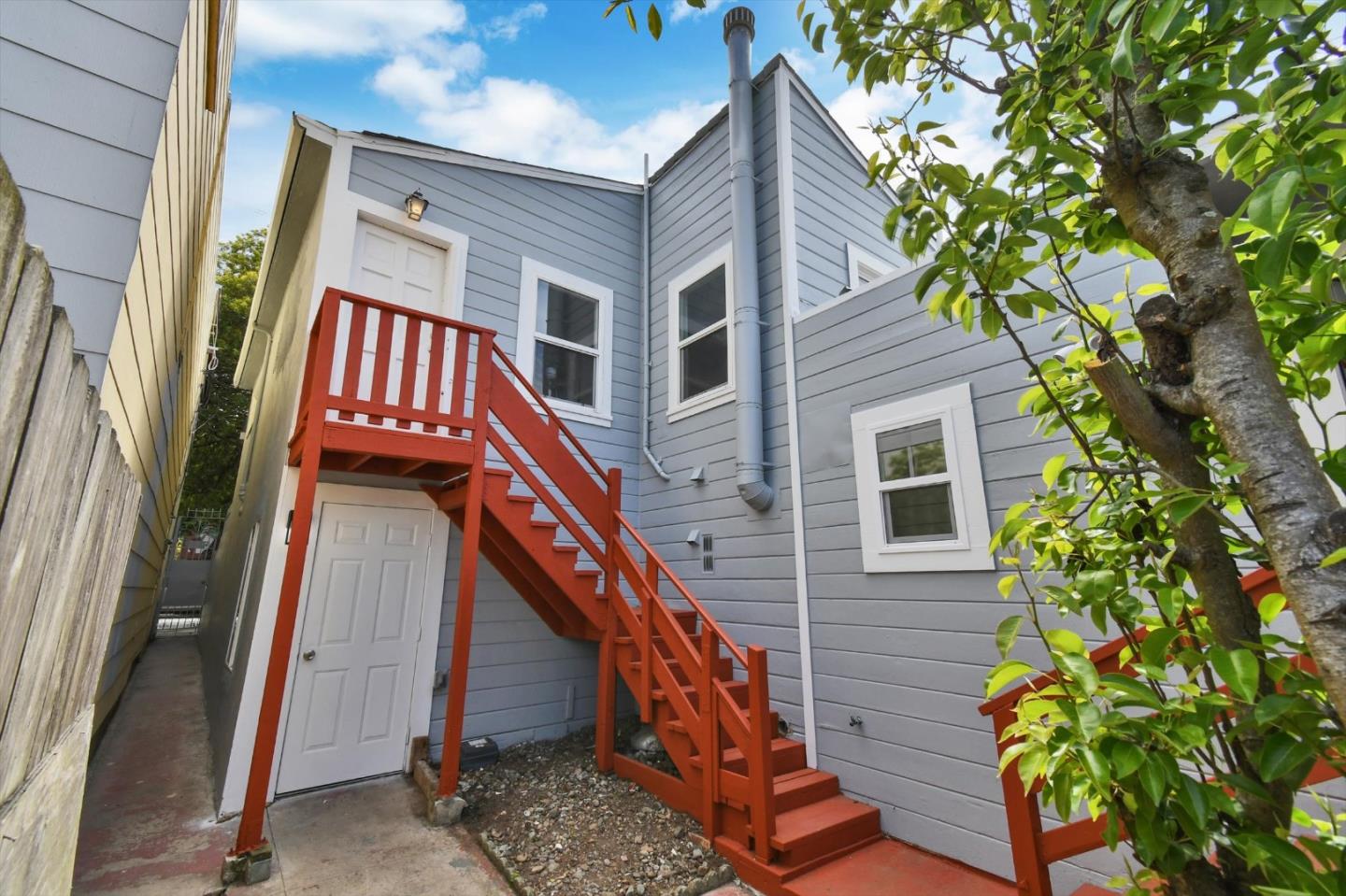 Detail Gallery Image 17 of 37 For 324 Holloway Ave, San Francisco,  CA 94112 - – Beds | – Baths