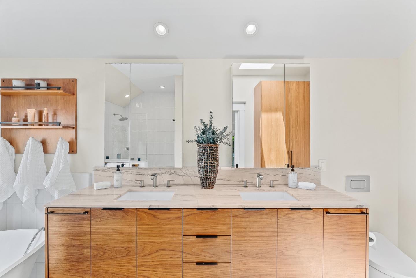Detail Gallery Image 52 of 83 For 1212 Laurent St, Santa Cruz,  CA 95060 - 3 Beds | 3/1 Baths