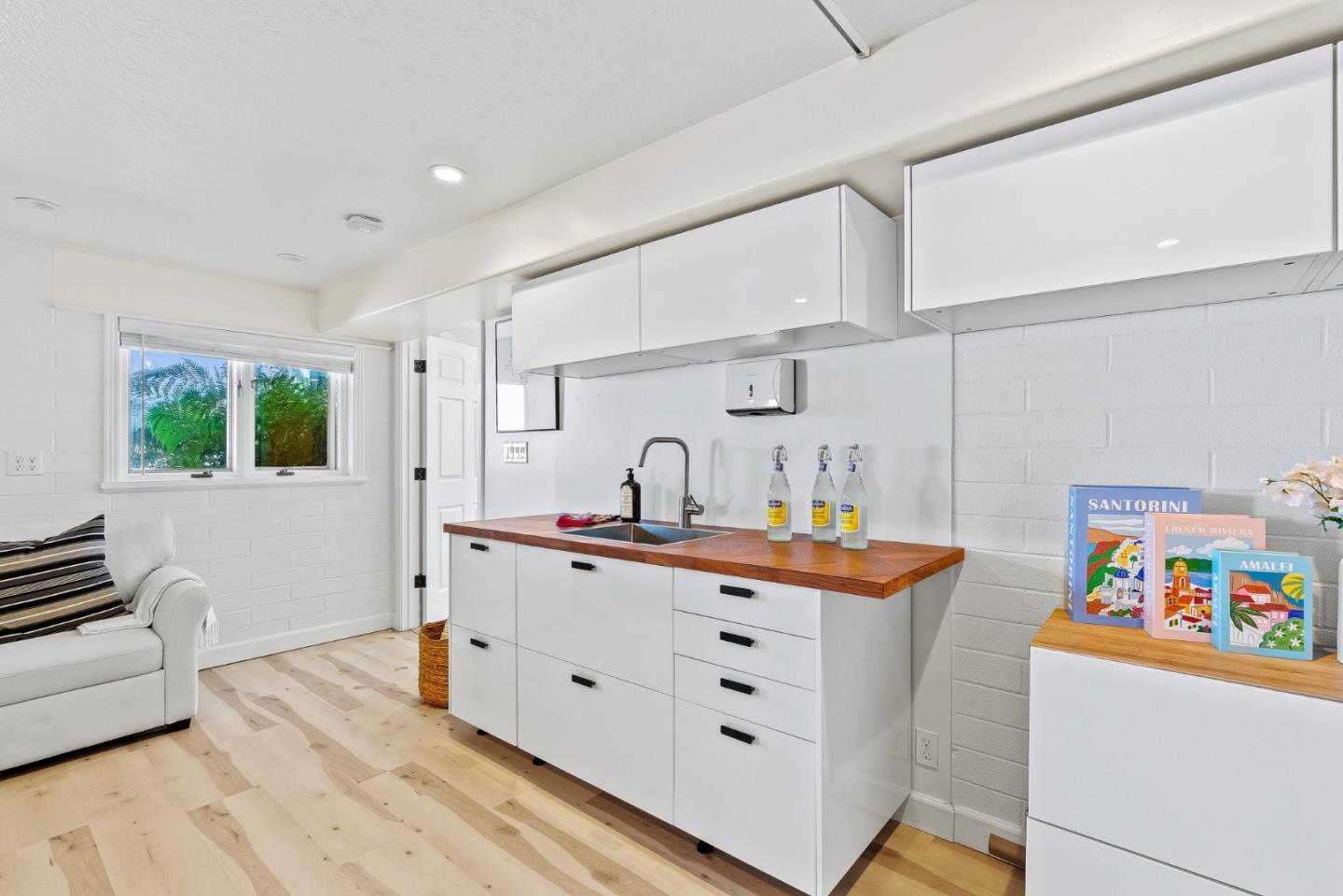 Detail Gallery Image 62 of 83 For 1212 Laurent St, Santa Cruz,  CA 95060 - 3 Beds | 3/1 Baths