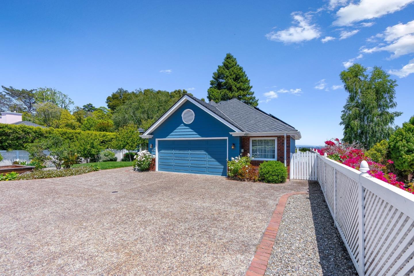 Detail Gallery Image 9 of 83 For 1212 Laurent St, Santa Cruz,  CA 95060 - 3 Beds | 3/1 Baths