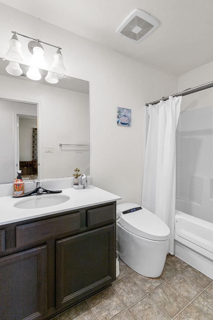 Detail Gallery Image 9 of 24 For 733 Marcelina Ct, Merced,  CA 95341 - 3 Beds | 2 Baths