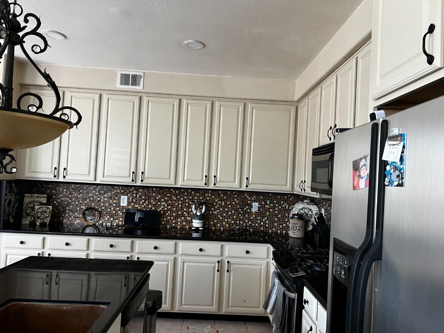 Detail Gallery Image 4 of 11 For 13 Kearsti Ct, Oakley,  CA 94561 - 5 Beds | 3 Baths